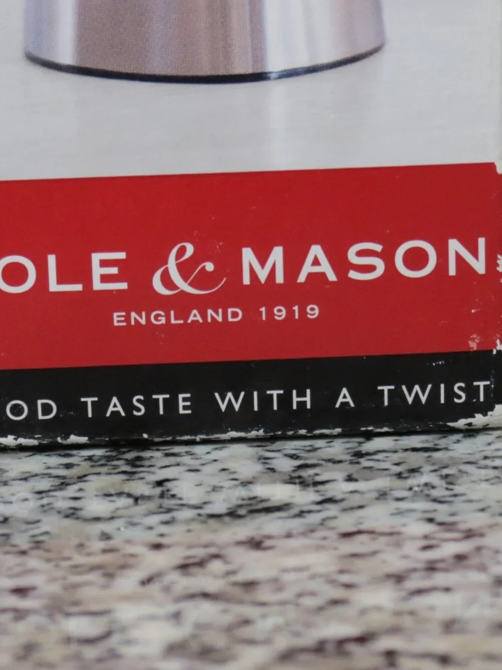 NEW IN BOX Cole & Mason Stainless Steel Electronic Mill for Pepper/Salt//TESTED